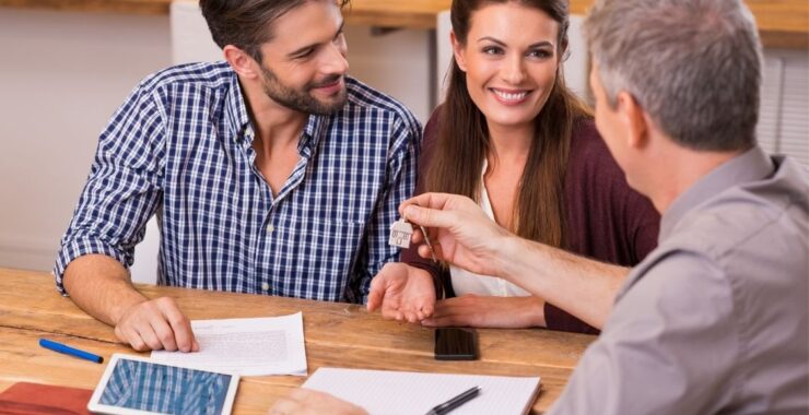 Compare Estate Agents: Key Factors for Success